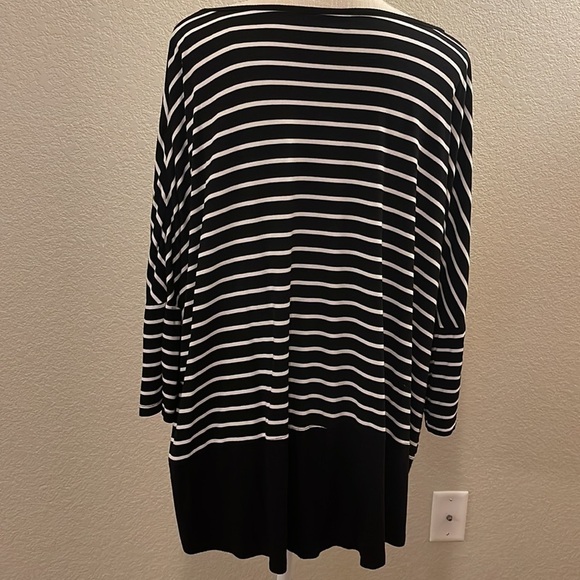 Women’s Zim & Zoe Black/White Striped Shirt Size 22/24 - Picture 5 of 8